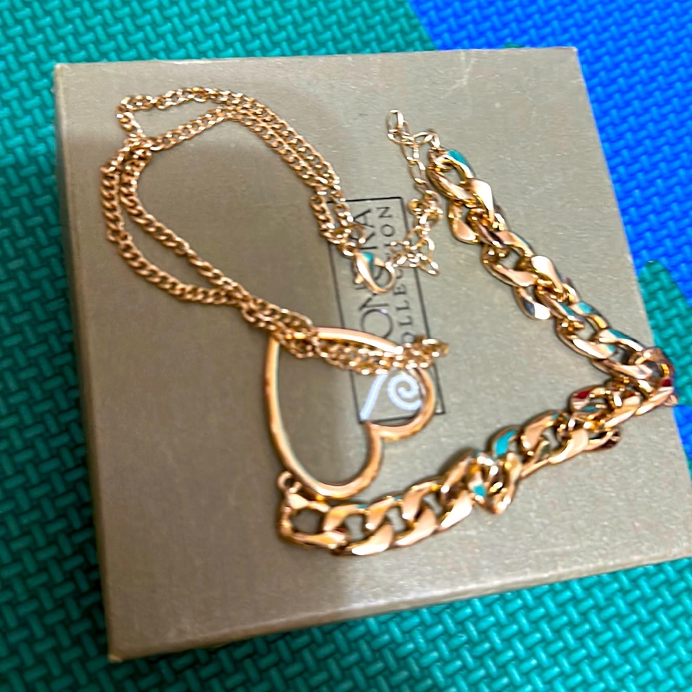 NWT Gold Necklace with heart pendant attached together